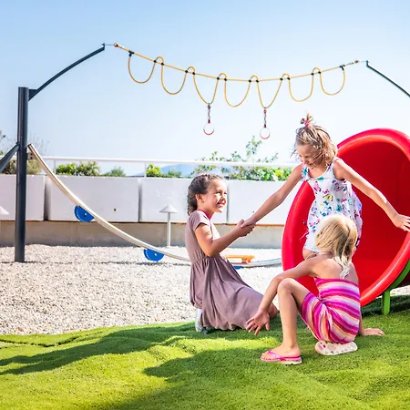 Aminess Vival Lisanj Family 4* Novi Vinodolski