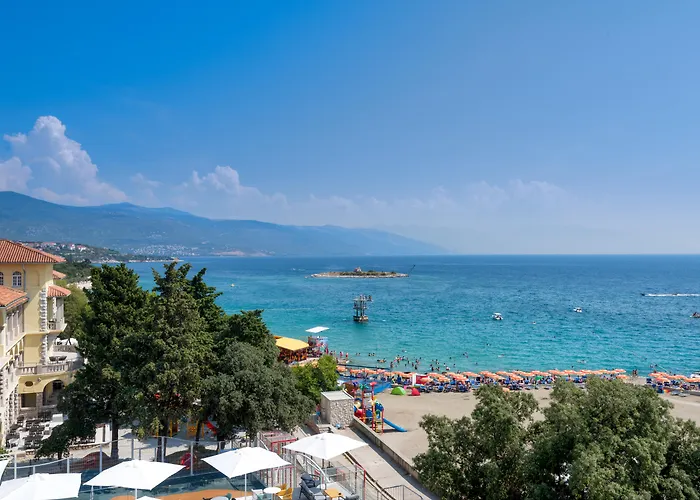Aminess Vival Lisanj Family Otel 4*