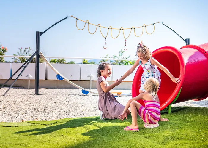 Aminess Vival Lisanj Family 4* Novi Vinodolski